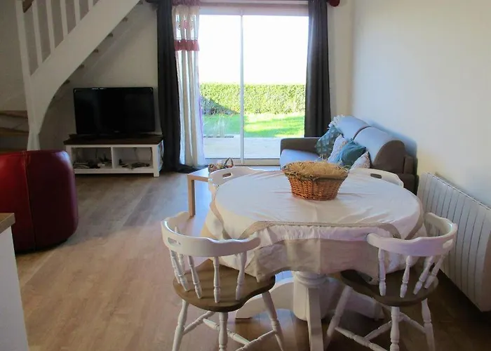 Holiday home Lillstugan Proche De La Baie De Somme